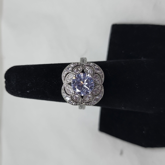 Jewelry - 🎄NWT ART DECO DIAMOND RING🎄